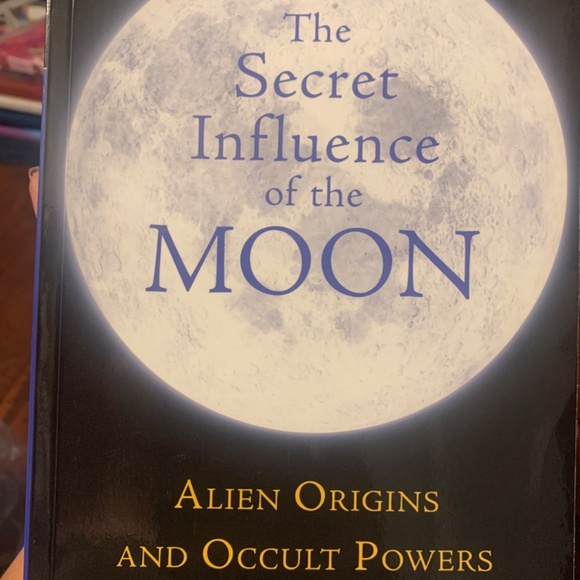 Anything Moon Book & Oracle collection - Picture 9 of 16